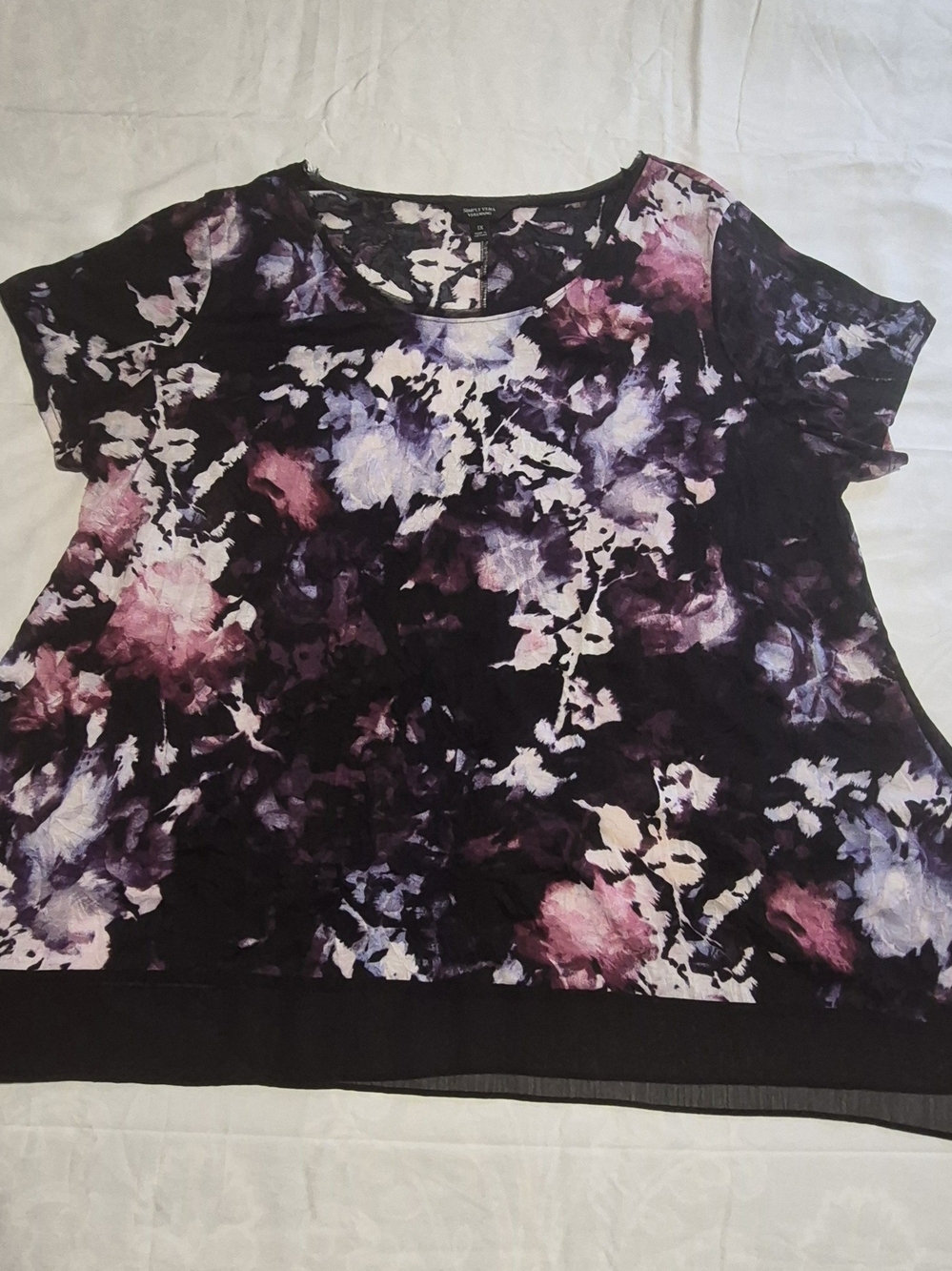 Simply Vera Vera Wang Women's 1X Floral Short Sleeve Blouse w/Sheer Ruffle Hem